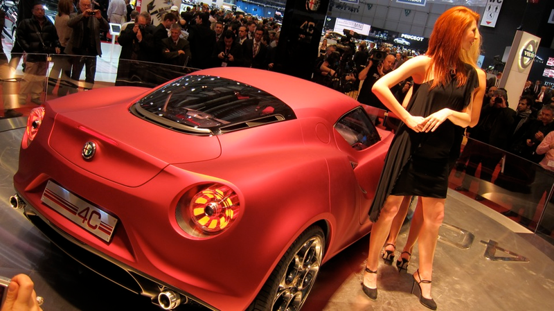 Illustration for article titled I want to make love to the Alfa Romeo 4C without protection